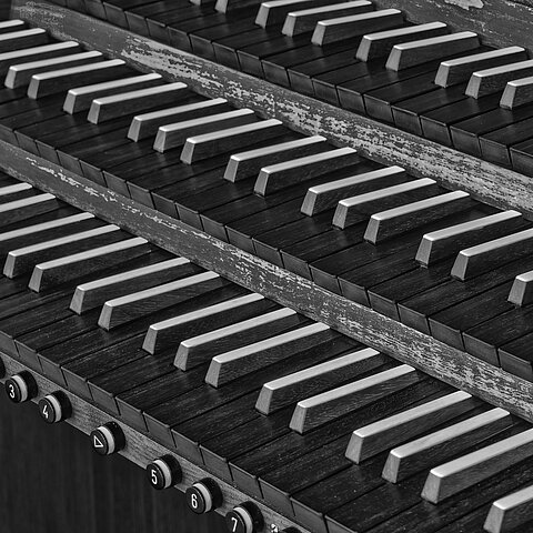 Tasten einer Orgel