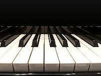 Bild zeigt Klaviertatatur von C bis c