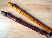 Bild zweier Blockflöten