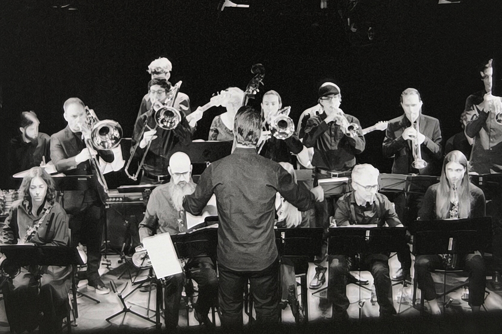 Big Band SÖM spielt auf Bühne
