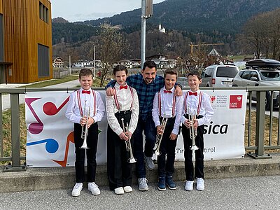 trumpets for fun mit ihrem Lehrer