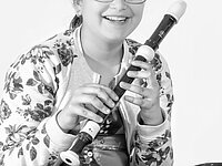 Mädchen mit Blockflöte